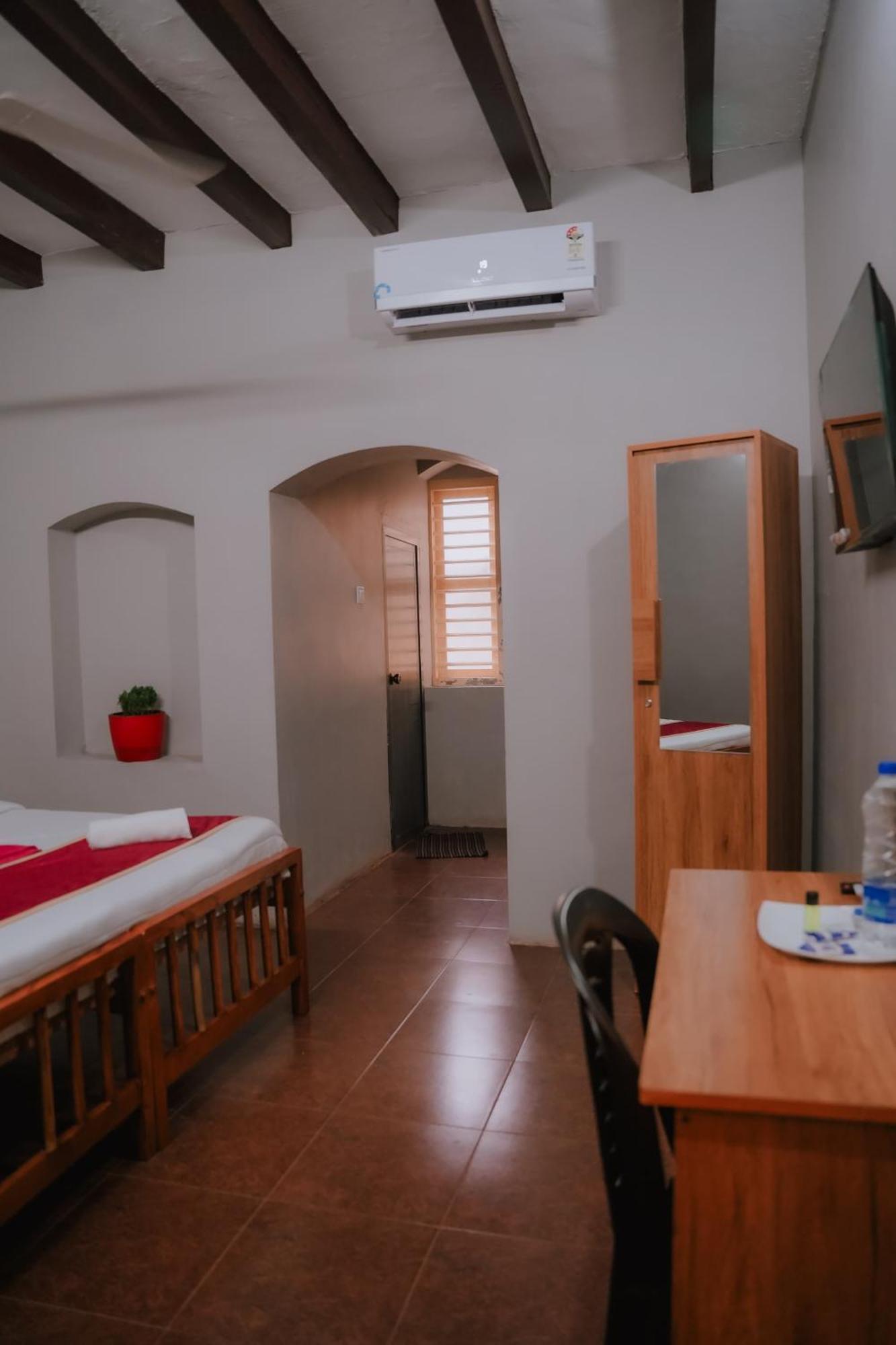 Era Heritage Inn Кожикоде Экстерьер фото